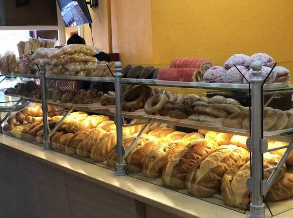 Fotografia tomada fuera de Mil Manjares Colombia - restaurantes en Madrid, Madrid