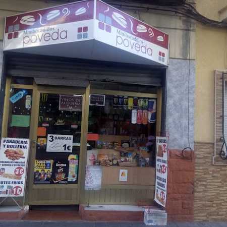 Fotografia tomada fuera de Minibocadillos Poveda - Forn de pa en Alicante, Alicante