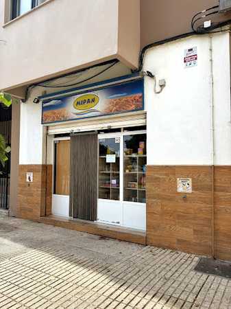 Fotografia tomada fuera de Mipan - Panadería en La Línea de la Concepción, Cádiz