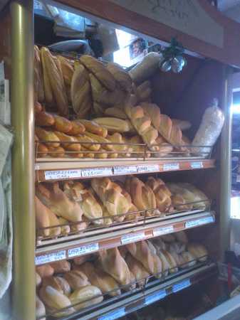 Fotografia tomada fuera de Multitienda Flippy - Tienda de alimentación en Cáceres, Cáceres