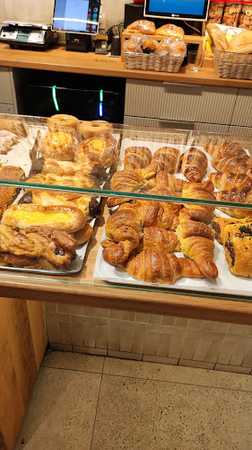 Fotografia tomada fuera de Mundukuona - Bakery en Donostia-San Sebastian, Gipuzkoa