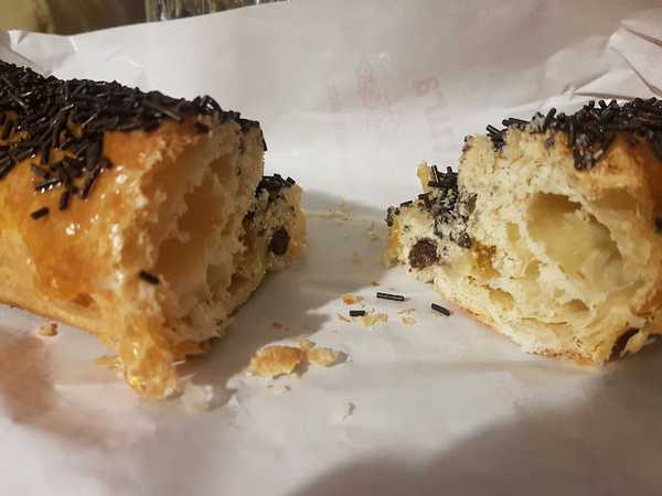 Fotografia tomada fuera de NÁTURA ARTESANOS PASTELEROS - Panadería en Madrid, Madrid