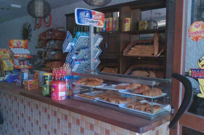 Fotografia tomada fuera de non stop 24h - Tienda de alimentación en Altea, Alicante