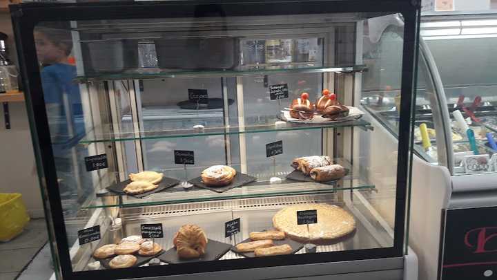 Fotografia tomada fuera de Nova Delicias - Heladería en Sant Joan d'Alacant, Alicante