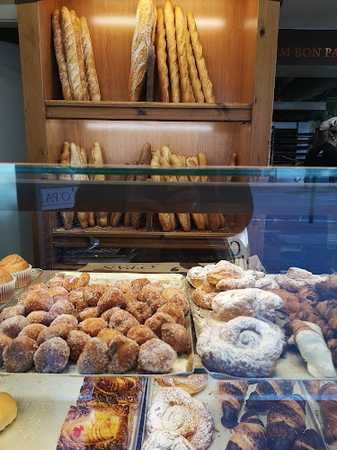 Fotografia tomada fuera de O'PAN Sabadell Tres Creus - Panadería en Sabadell, Barcelona