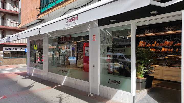 Fotografia tomada fuera de Obrador AsuaBerri - Panadería en Galdakao, Bizkaia