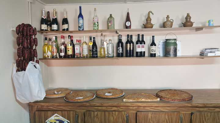 Fotografia tomada fuera de Obrador José Luis Sánchez Blanco - Panadería en Mesía, A Coruña