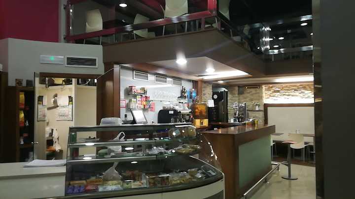 Fotografia tomada fuera de Odazpi - Panadería en Azkoitia, Gipuzkoa