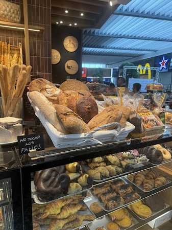 Fotografia tomada fuera de Ogi Berri - Panadería en Donostia-San Sebastian, Gipuzkoa
