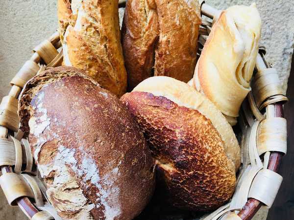 Fotografia tomada fuera de Okindegia Gozotegia - Panadería en Donostia-San Sebastian, Gipuzkoa