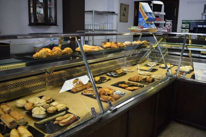 Fotografia tomada fuera de Oscar Pastisser - Panadería en Igualada, Barcelona