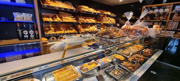 Fotografia tomada fuera de Oslé Panadería Artesana - Panadería en Sarón, Cantabria