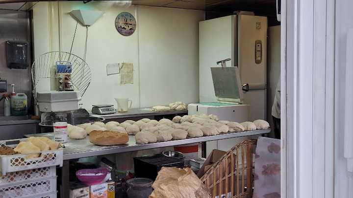 Fotografia tomada fuera de PA Nasia S.c. - Panadería en Llocalou, Girona