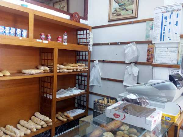 Fotografia tomada fuera de Pacremat Panaderia - Forn de pa en Crevillent, Alicante