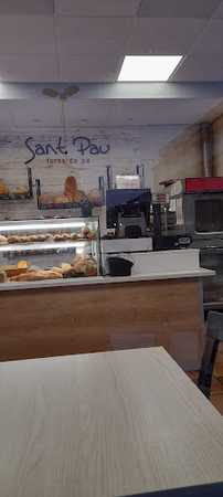 Fotografia tomada fuera de PAFI Forner Escala - Panadería en L'Escala, Girona