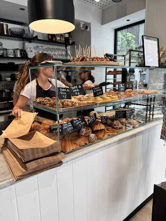 Fotografia tomada fuera de Palma Bread - home of the cinnamon buns - Bageri en Palma, Baleares