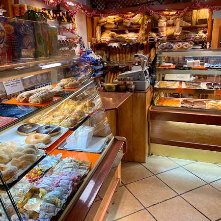 Fotografia tomada fuera de Palmeritas de Morata | La Dulceria Morata - Panadería en Morata de Tajuña, Madrid