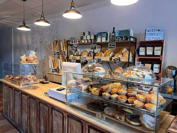 Fotografia tomada fuera de Pan de Amores - Panadería en Moralzarzal, Madrid