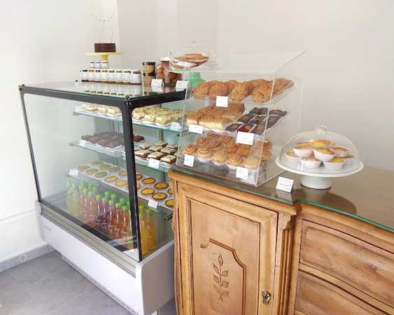 Fotografia tomada fuera de Pan de Limón Doces, Petiscos & Artesanía - Pastelería en Ribadeo, Lugo