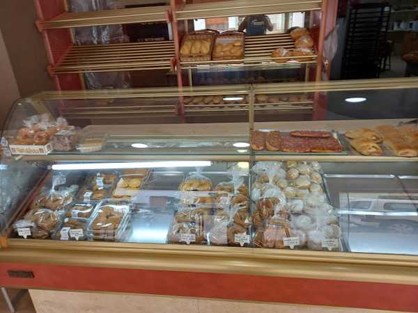 Fotografia tomada fuera de Pan y Dulce San Francisco SL - Panadería en Almoradí, Alicante