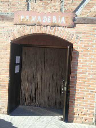 Fotografia tomada fuera de Panadería - Panadería en Cervera de Pisuerga, Palencia