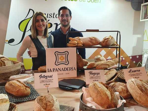 Fotografia tomada fuera de panadería - Panadería en Palencia, Palencia