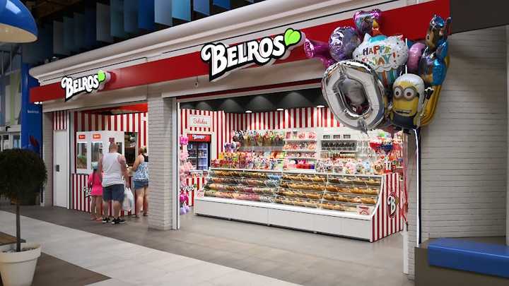 Fotografia tomada fuera de Belros - Tienda de golosinas en Benidorm, Alicante