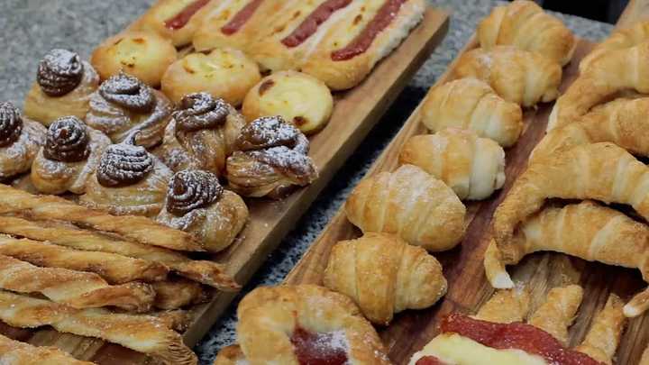 Fotografia tomada fuera de Panadería Alberto - Panadería en Los Barrios, Cádiz