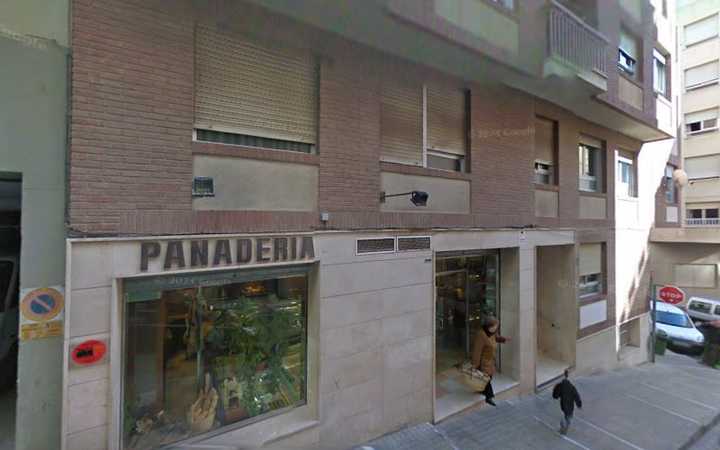 Fotografia tomada fuera de Panadería Alejandro Francisco Cremades Pastor - Panadería en Jijona, Alicante