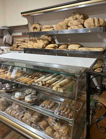 Fotografia tomada fuera de Panadería Alfaro - Panadería en Alcaracejos, Córdoba