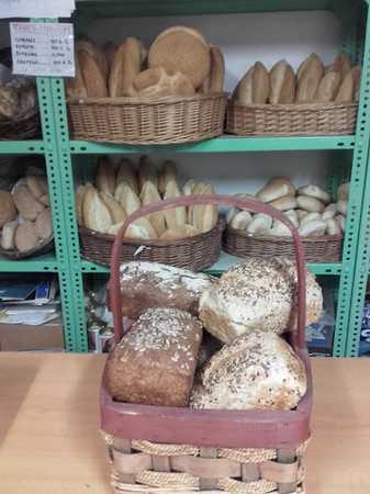 Fotografia tomada fuera de Panadería Ángela Padilla - Panadería en Comares, Málaga