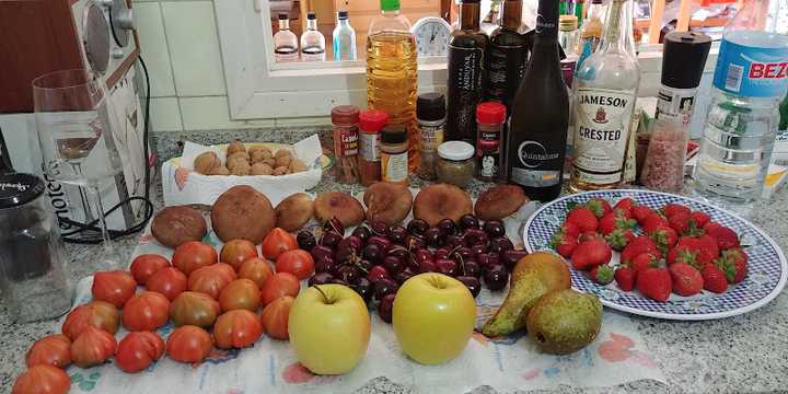 Fotografia tomada fuera de A Totes Hores - Tienda de alimentación en Altea, Alicante