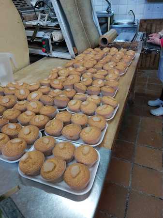 Fotografia tomada fuera de Panadería Asensio - Panadería en Villafranca de los Barros, Badajoz