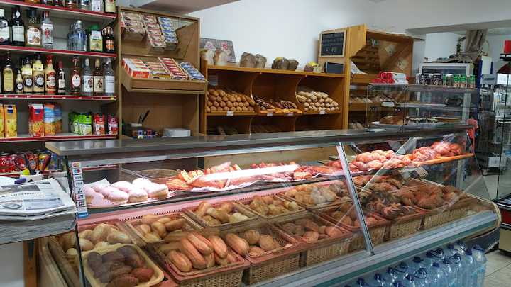 Fotografia tomada fuera de Bianca's Backshop - Supermarket - Supermarket en Xàbia, Alicante