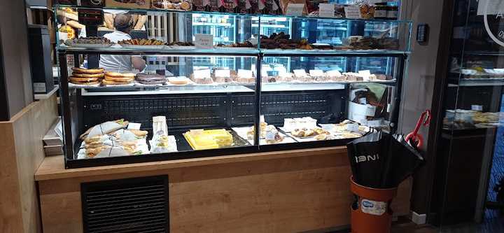 Fotografia tomada fuera de Panadería Barrio Do Cura - Navia - Panadería en Vigo, Pontevedra