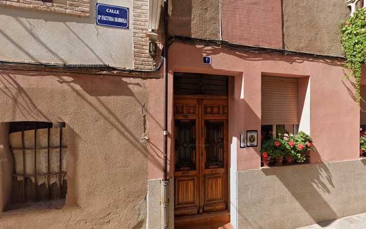 Fotografia tomada fuera de Panadería Barrón - Panadería en Badarán, La Rioja