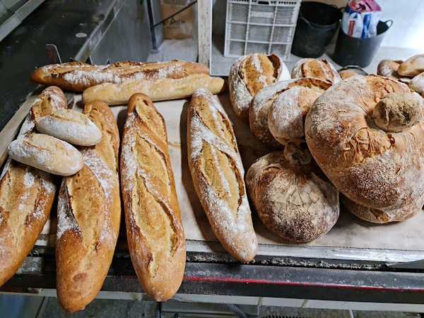 Fotografia tomada fuera de Panadería Benigno - Panadería en Porto do Son, A Coruña