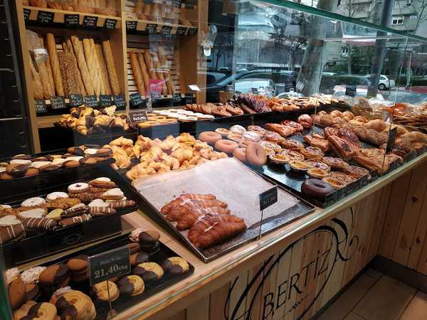 Fotografia tomada fuera de Panadería Bertiz - Panadería en Madrid, Madrid
