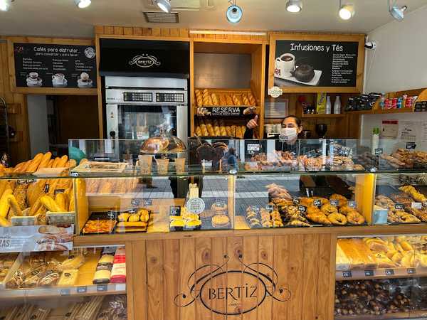 Fotografia tomada fuera de Panadería Bertiz - Okindegia en Bilbao, Bizkaia