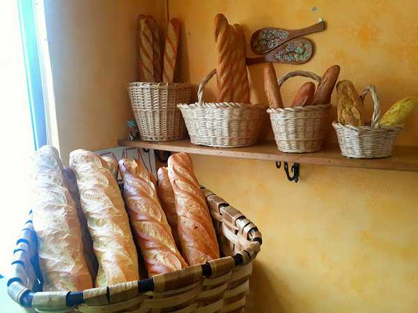 Fotografia tomada fuera de Bideaurre Janaridenda - Grocery store en Berastegi, Gipuzkoa