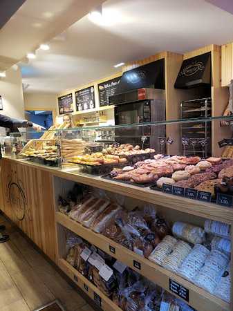 Fotografia tomada fuera de Panadería Bertiz - Panadería en Guernica, Bizkaia