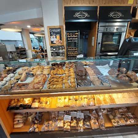 Fotografia tomada fuera de Panadería Bertiz - Okindegia en Bilbao, Bizkaia