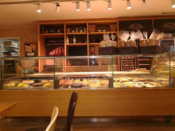 Fotografia tomada fuera de Panadería Bertiz - Okindegia en Bilbao, Bizkaia
