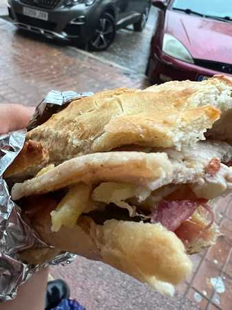 Fotografia tomada fuera de Panaderia bocateria los lunares - Panadería en San Fernando, Cádiz