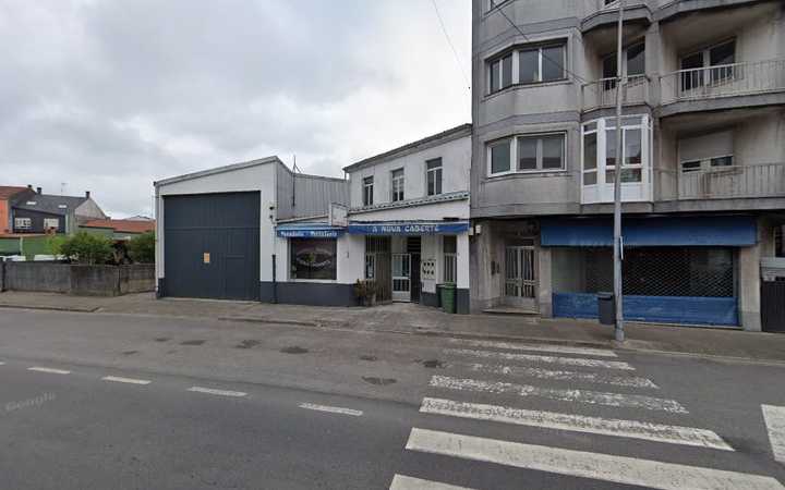 Fotografia tomada fuera de Panaderia Bolleria Caberte - Panadería en Santa Comba, A Coruña