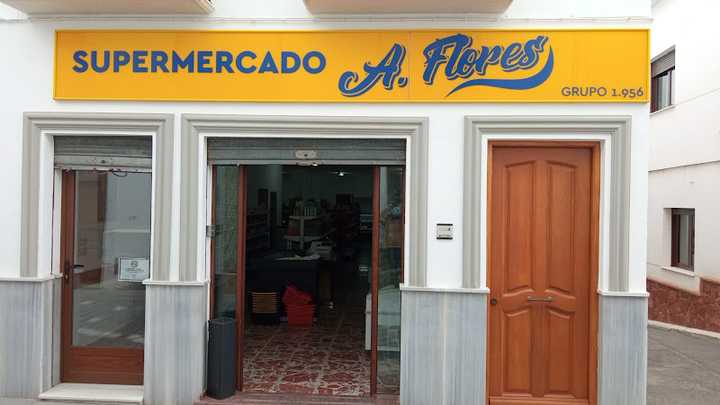 Fotografia tomada fuera de A. Flores Grupo 1956 - Supermercado en Antas - Supermercado en Antas, Almería