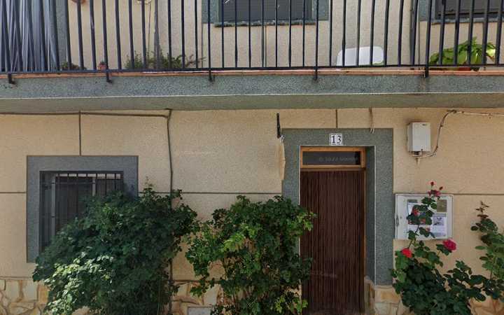 Fotografia tomada fuera de Panadería Bollería Emilia Rozalén - Panadería en El Hito, Cuenca