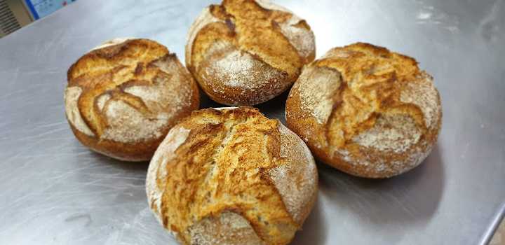 Fotografia tomada fuera de Panadería Bollería Sahuquillo S.L.L. - Panadería en Villamalea, Albacete