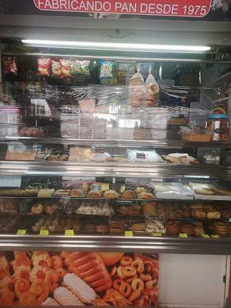 Fotografia tomada fuera de Panadería Bravo - Panadería en Alicante, Alicante