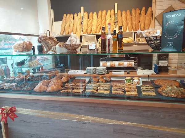 Fotografia tomada fuera de Panaderia cafeteria D-licias - Panadería en Castellón de la Plana, Castellón